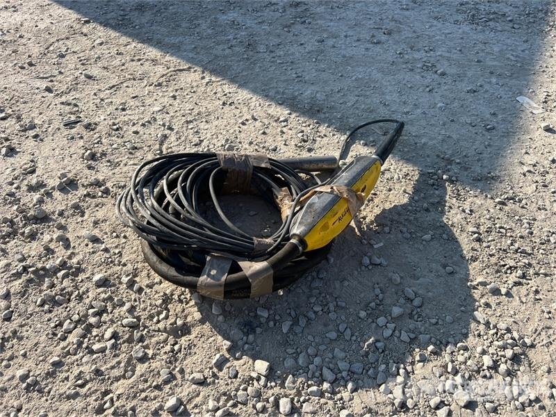 Wacker Neuson 230V Concrete Vibrator Vibratori