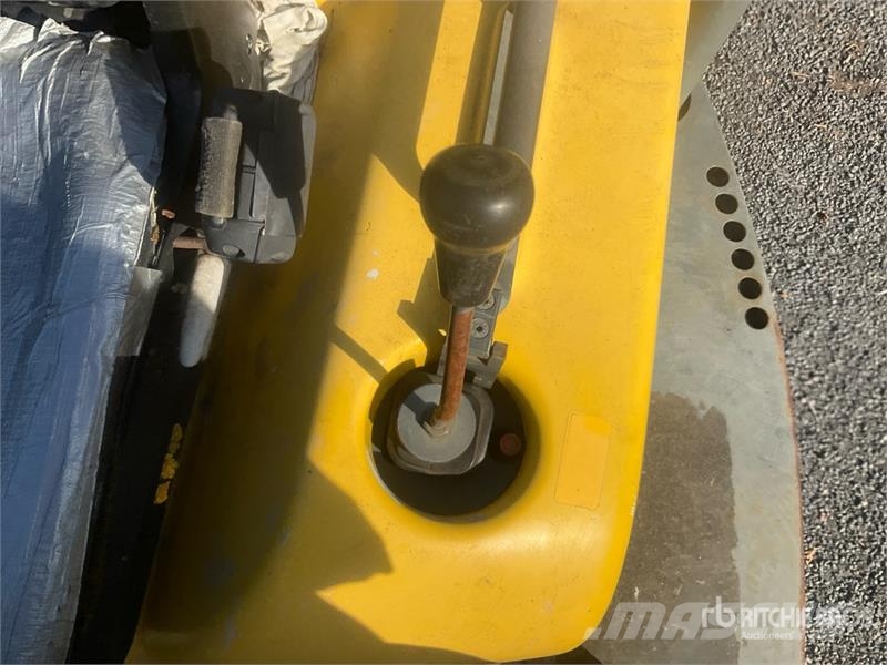 Wacker Neuson 4001 Stavebné sklápače