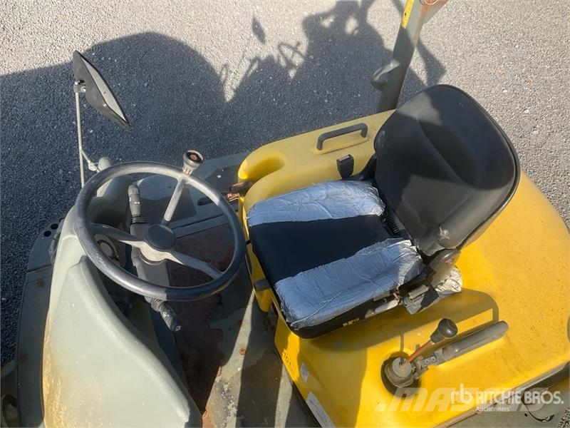 Wacker Neuson 4001 Stavebné sklápače