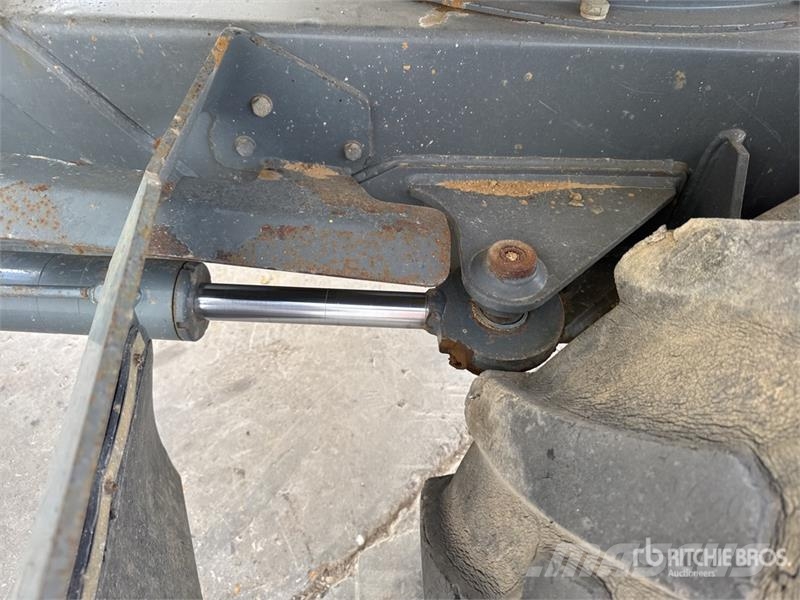 Wacker Neuson 6001 6 t 4x4 Swivel Motobasculeur A Benne Rotative Міні самоскиди