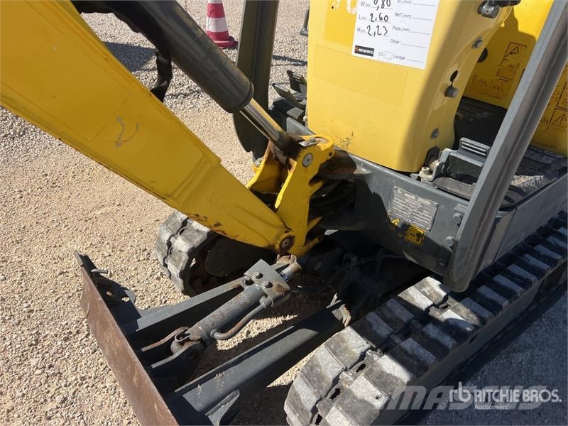 Wacker Neuson 803 حفارات صغيرة أقل من 7 طن (حفارات صغيرة)