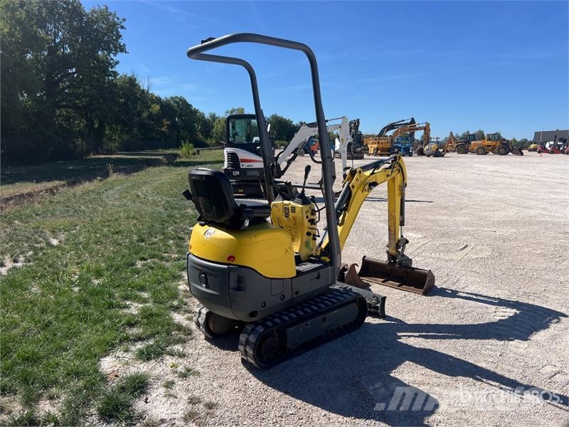 Wacker Neuson 803 حفارات صغيرة أقل من 7 طن (حفارات صغيرة)