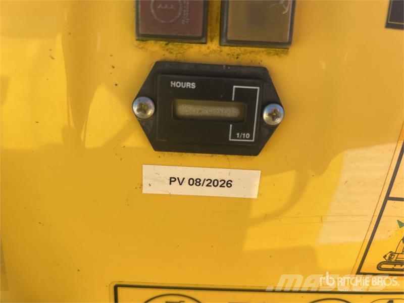 Wacker Neuson 803 حفارات صغيرة أقل من 7 طن (حفارات صغيرة)