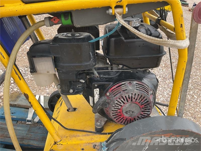 Wacker Neuson BFS1345 Walk-Behind Saw Sahat