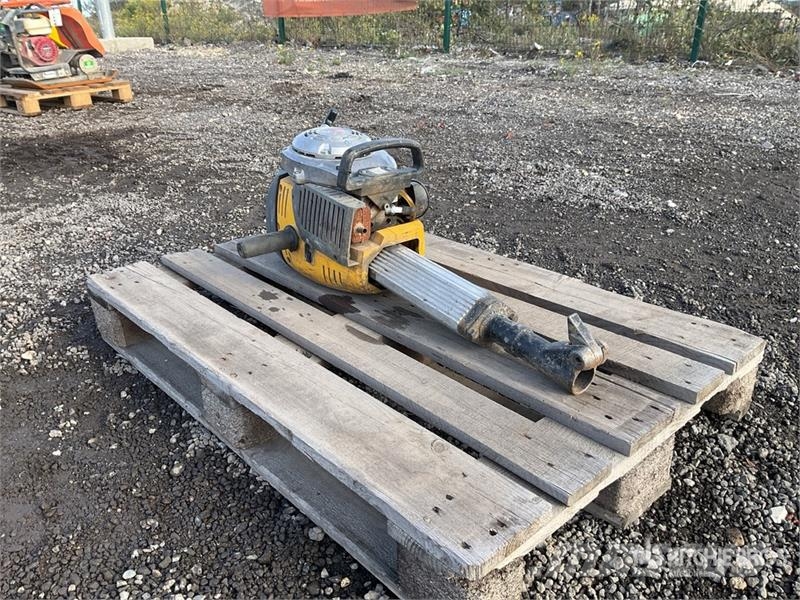 Wacker Neuson BH55 Demolition Breaker Плуги