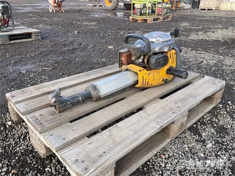 Wacker Neuson BH55 Demolition Breaker Плуги