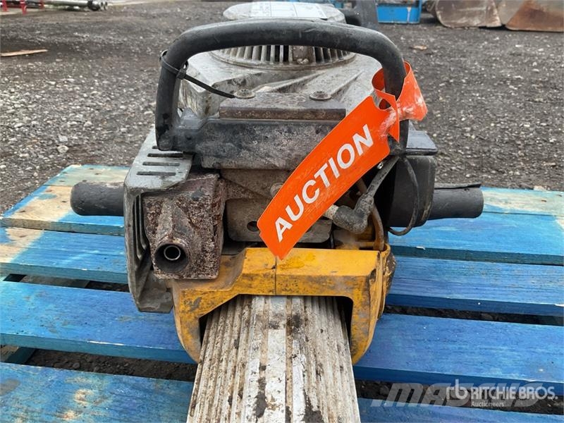 Wacker Neuson BH55rw Demolition Breaker Chisel ploughs