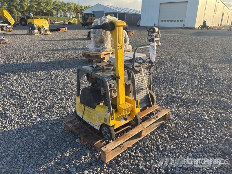 Wacker Neuson BPU3750Ats Vibratory Plate Compactor 夯實機(夯土機)