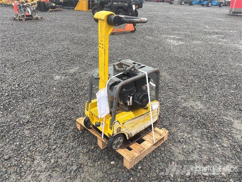 Wacker Neuson BPU3750A Vibratory Plate Compactor Vibrátorok