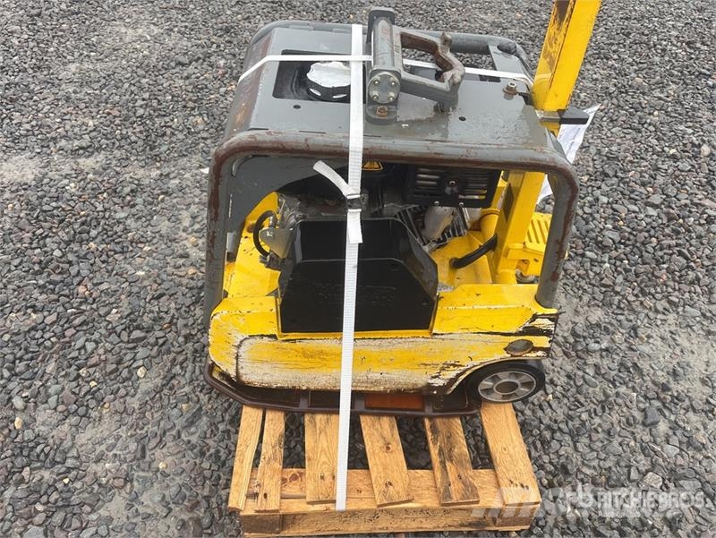 Wacker Neuson BPU3750A Vibratory Plate Compactor Vibrátorok
