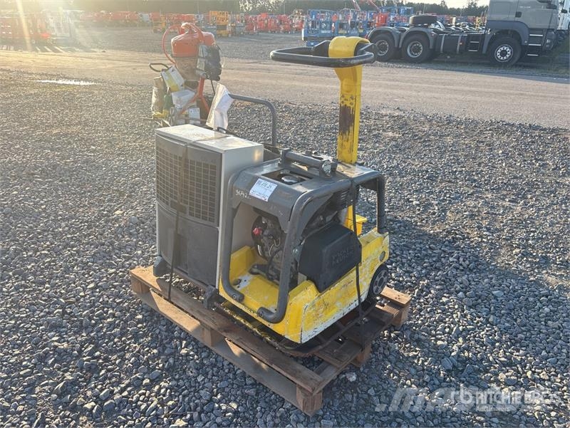 Wacker Neuson BPU3750Ats Vibratory Plate Compactor 夯實機(夯土機)