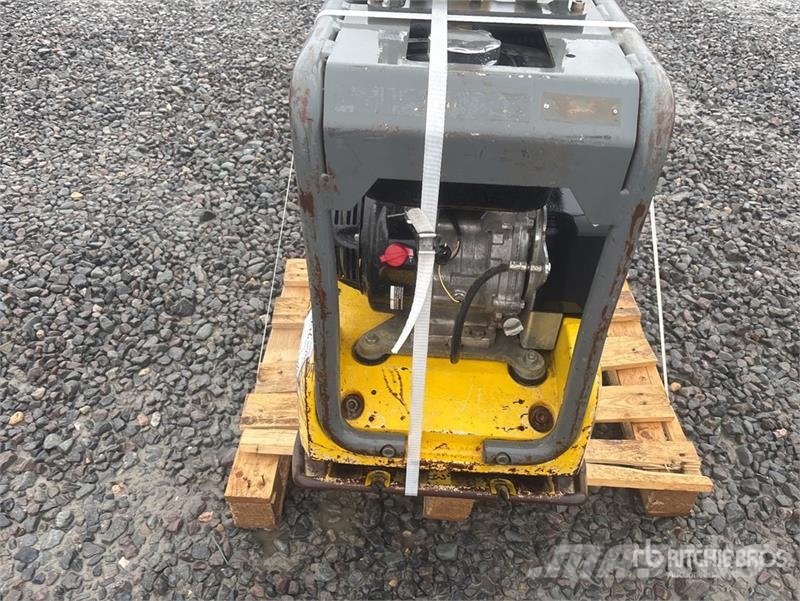 Wacker Neuson BPU3750A Vibratory Plate Compactor Vibrátorok