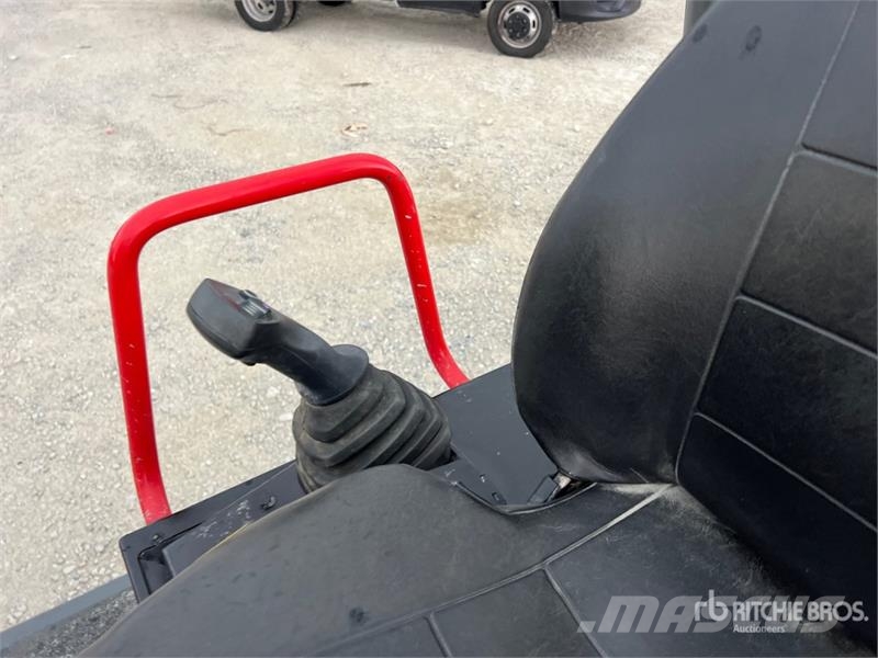 Wacker Neuson D25-01 4x4 Swivel Dumper Ne cestni demperji