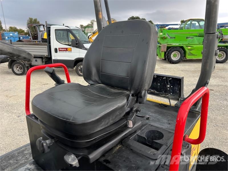Wacker Neuson D25-01 4x4 Swivel Dumper Ne cestni demperji