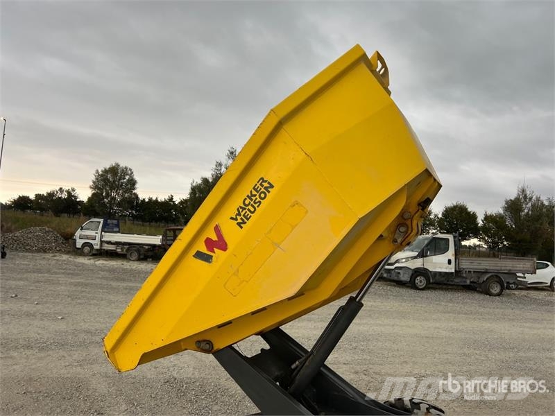 Wacker Neuson D25-01 4x4 Swivel Dumper Ne cestni demperji