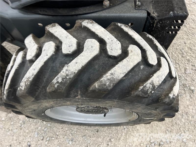 Wacker Neuson D25-01 4x4 Swivel Dumper Ne cestni demperji