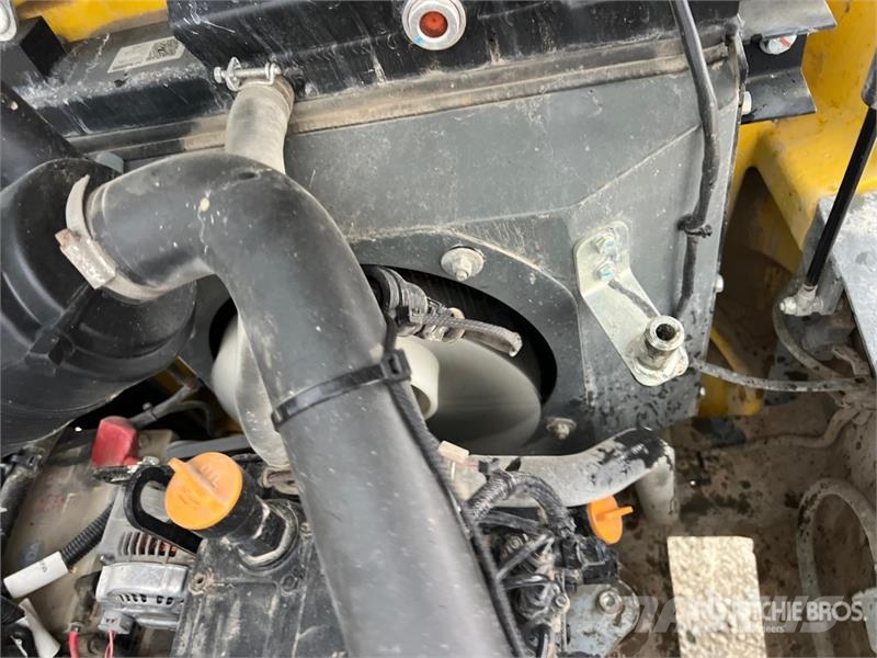 Wacker Neuson D25-01 4x4 Swivel Dumper Ne cestni demperji