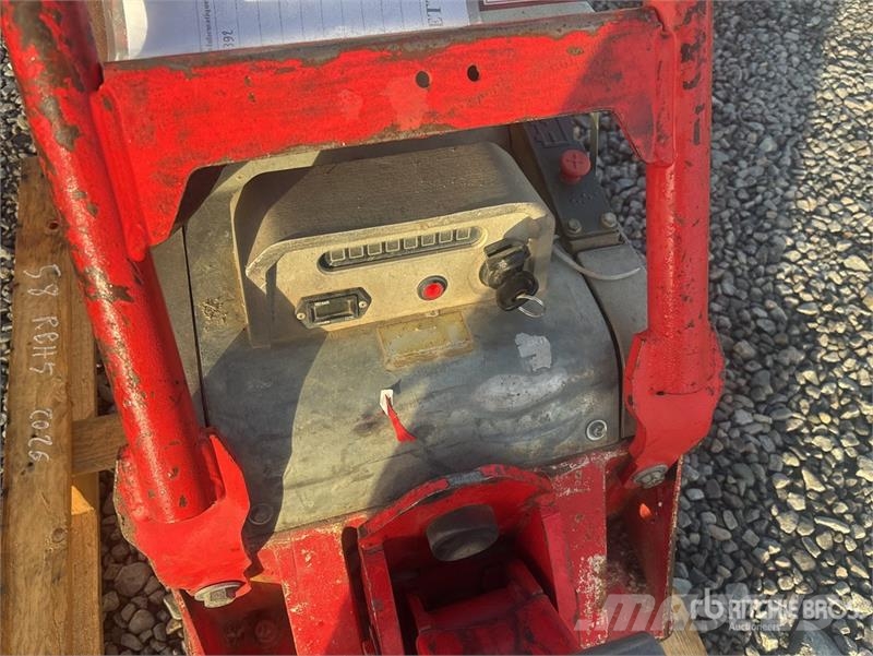 Wacker Neuson DPU5545 Quantity of Rental Equipment Vibratory Pla Віброплити та вібротрамбовки