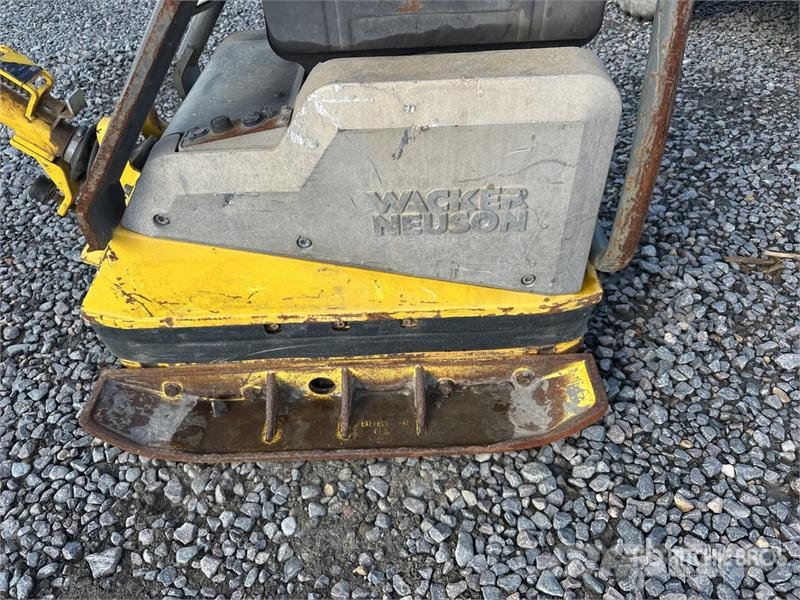 Wacker Neuson Dpu6055 Reversible Vibratory Plate Compactor Vibrátorok