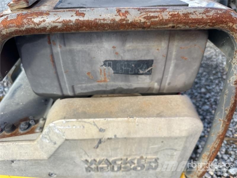 Wacker Neuson Dpu6055 Reversible Vibratory Plate Compactor Vibrátorok