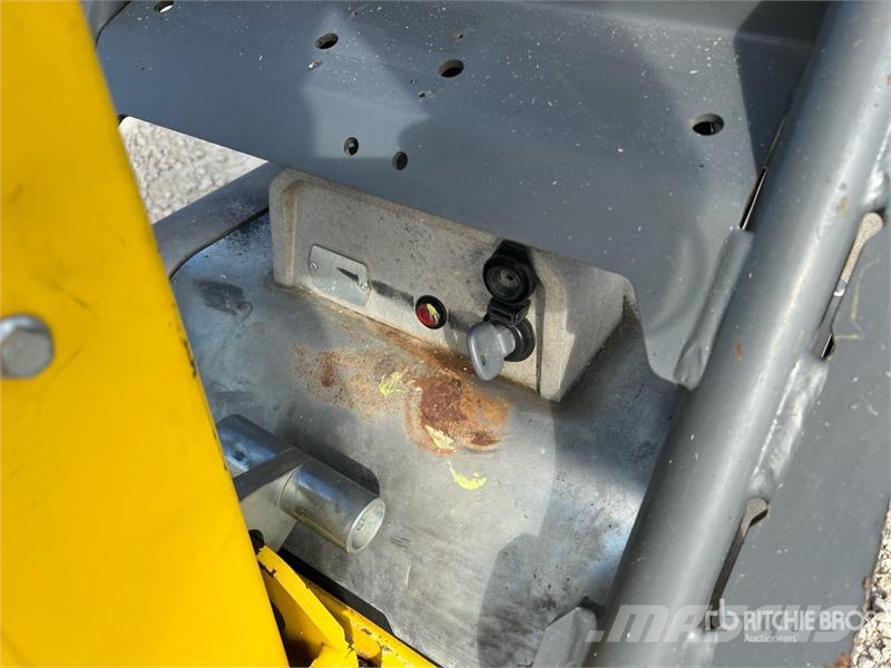 Wacker Neuson DPU6555-HE Vibratory Plate Compactor دكاكات أفقية
