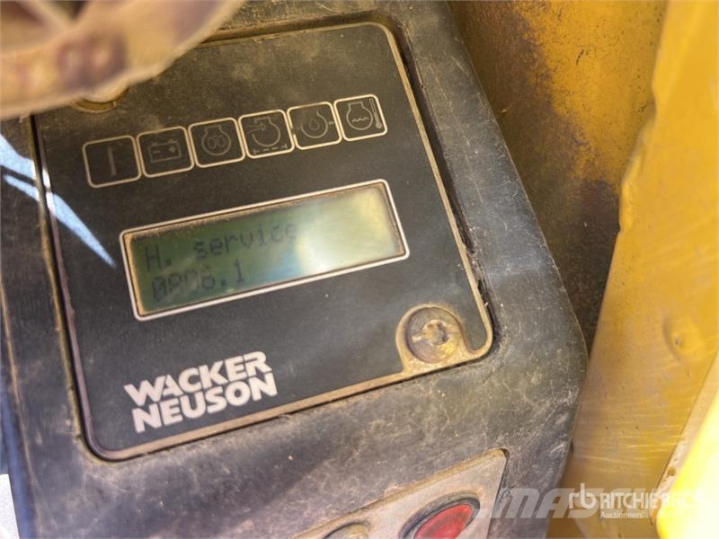 Wacker Neuson DPU80R Plaque Vibrante Vibratory Plate Compactor Trilmachines