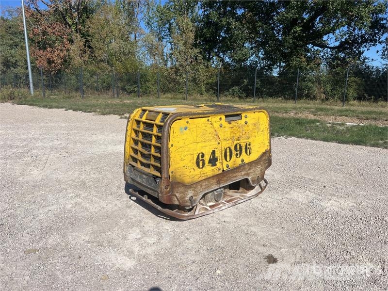 Wacker Neuson DPU80R Plaque Vibrante Vibratory Plate Compactor Trilmachines