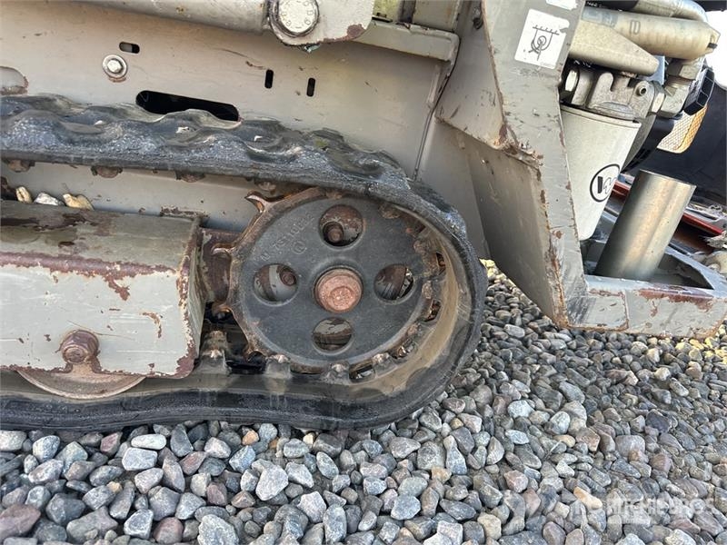 Wacker Neuson DT08 Stand-On Self-Loading Crawler Dumper عربات نقل قلابة للمواقع