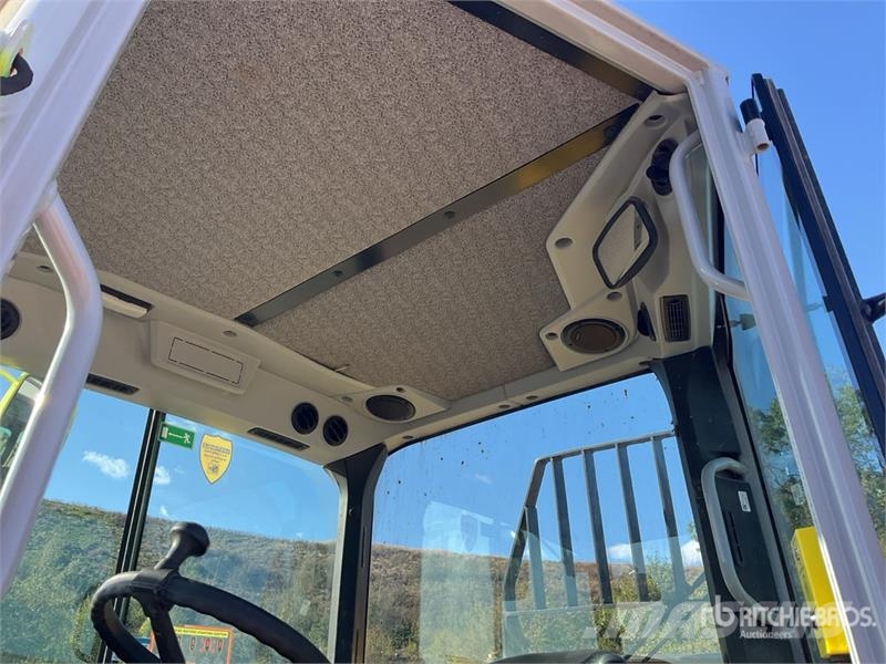 Wacker Neuson DV90 9 ton 4x4 Swivel Dumper Site dumpers