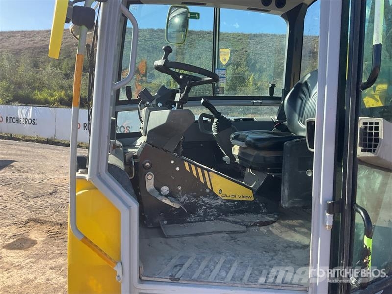 Wacker Neuson DV90 9 ton 4x4 Swivel Dumper Dumpere