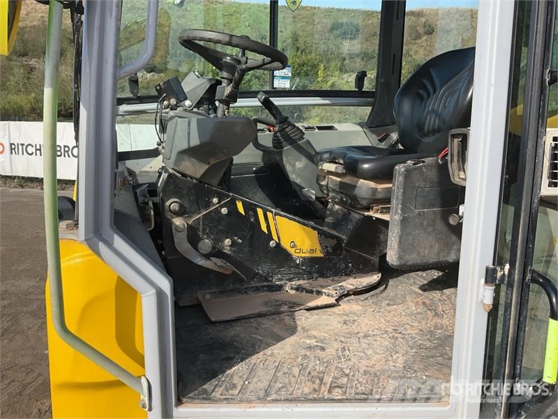Wacker Neuson DV90 9 ton 4x4 Swivel Dumper Dumpere
