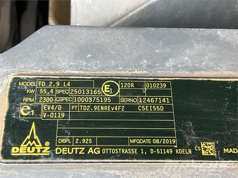Wacker Neuson DV90 9 ton 4x4 Swivel Dumper Väikekallurid
