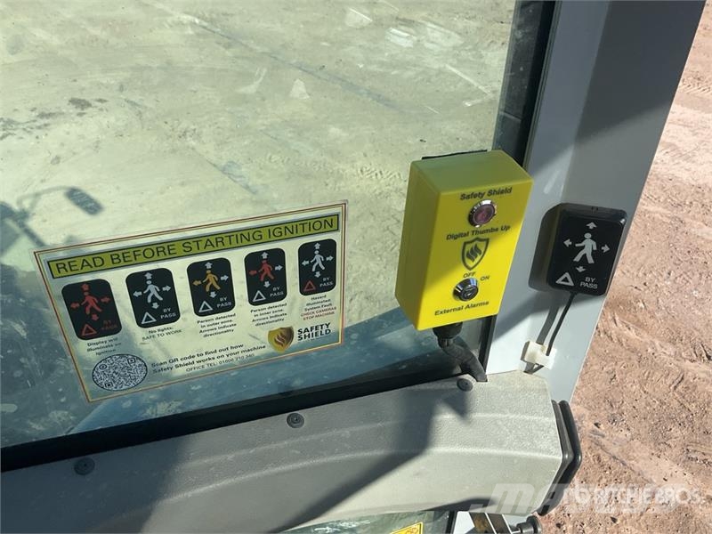 Wacker Neuson DV90 9 ton 4x4 Swivel Dumper Dumpere