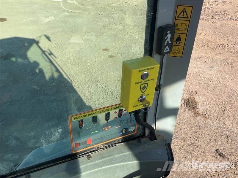 Wacker Neuson DV90 9 ton 4x4 Swivel Dumper Dumpere