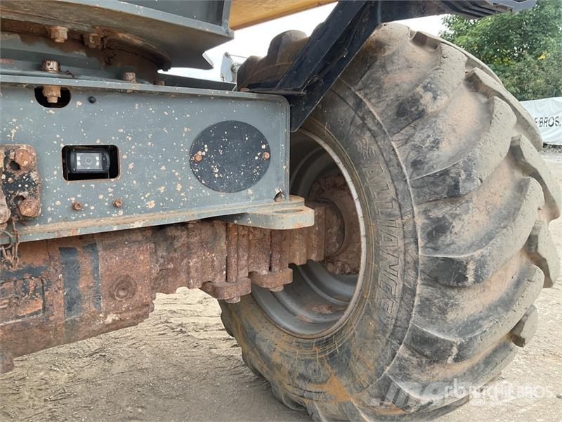 Wacker Neuson DV90 9 ton 4x4 Swivel Dumper Site dumpers