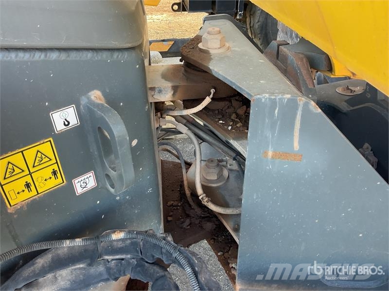 Wacker Neuson DV90 9 ton 4x4 Swivel Dumper Minitractor de teren