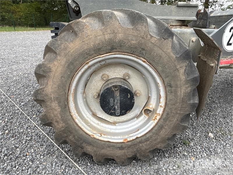 Wacker Neuson DW20 4x4 Swivel Dumper Ne cestni demperji
