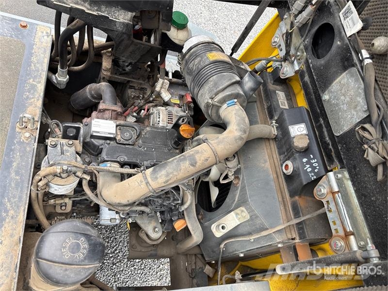 Wacker Neuson DW20 4x4 Swivel Dumper Ne cestni demperji