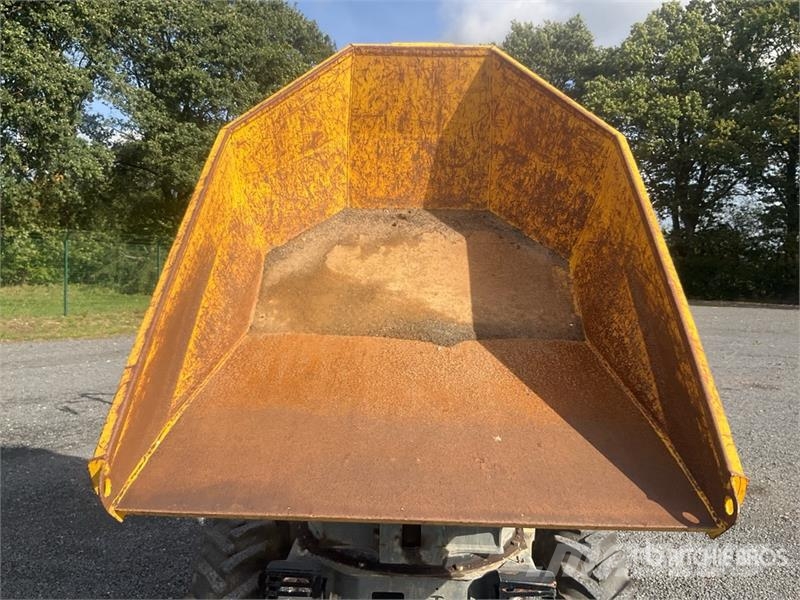 Wacker Neuson DW20 Swivel Dumper Vehículos compactos de volteo