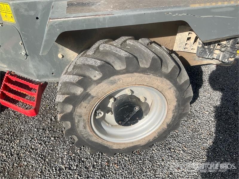 Wacker Neuson DW20 Swivel Dumper Vehículos compactos de volteo