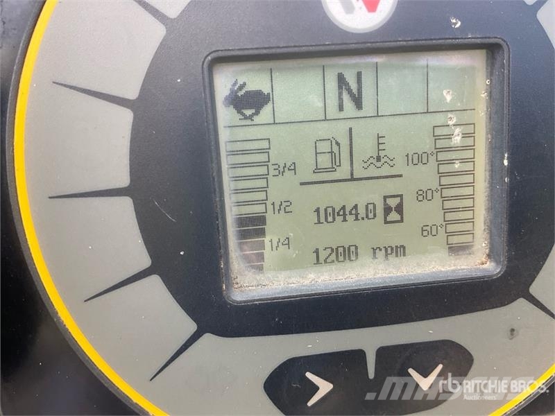 Wacker Neuson DW20 Swivel Dumper Vehículos compactos de volteo