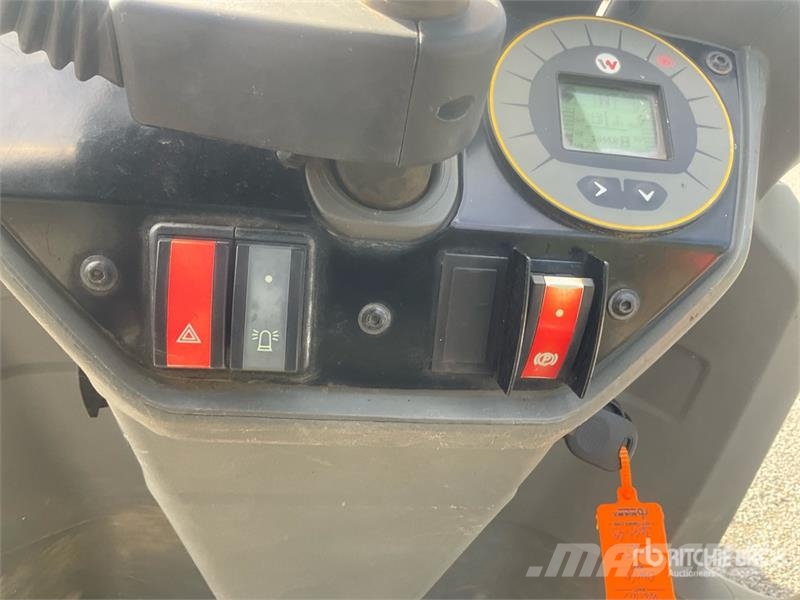 Wacker Neuson DW25-01 Swivel Dumper Ne cestni demperji