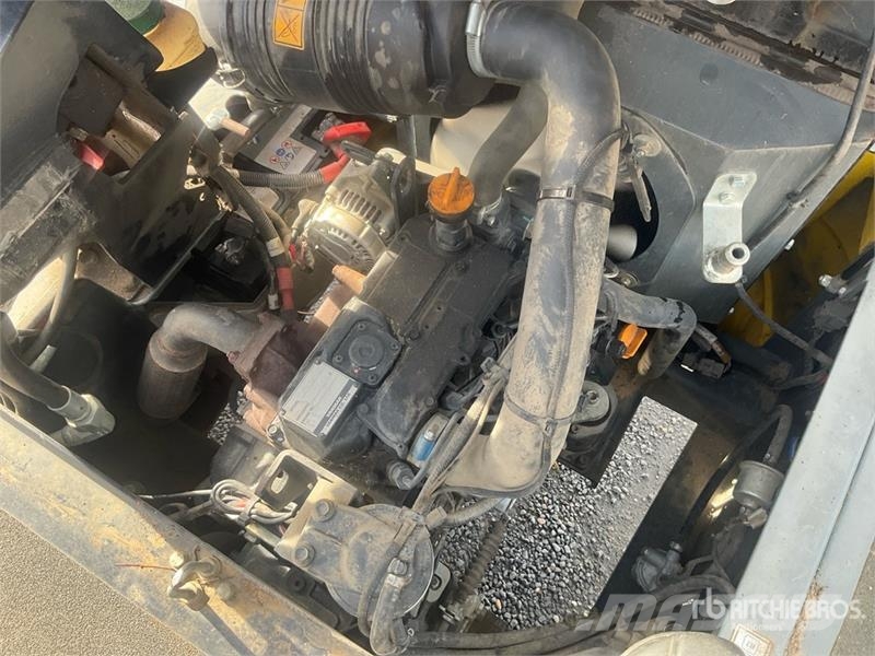 Wacker Neuson DW30 Dumper Ne cestni demperji