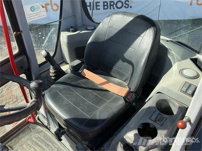 Wacker Neuson DW60-2 6 ton 4x4 Swivel Dumper Minidumper