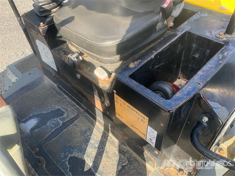 Wacker Neuson DW60 4x4 Swivel Dumper Ne cestni demperji