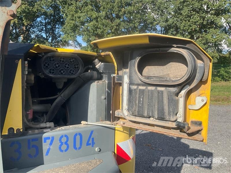 Wacker Neuson DW60 4x4 Swivel Dumper Ne cestni demperji