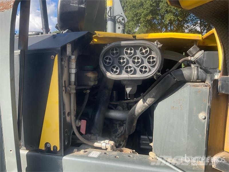 Wacker Neuson DW60 4x4 Swivel Dumper Ne cestni demperji