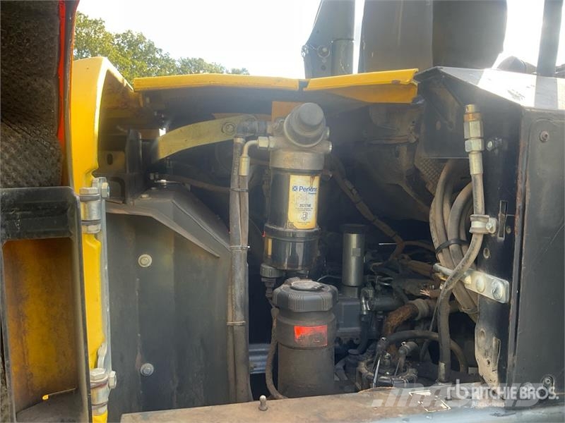 Wacker Neuson DW60 4x4 Swivel Dumper Ne cestni demperji