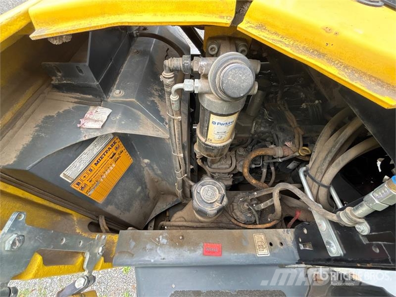 Wacker Neuson DW60 4x4 Swivel Dumper Mini pašizgāzēji