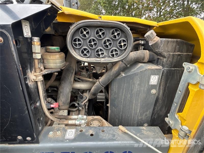 Wacker Neuson DW60 4x4 Swivel Dumper Mini pašizgāzēji